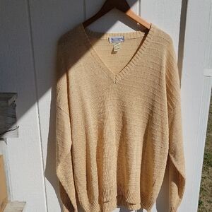 Linen And Silk Italy Cream V-Neck Sweater for Men Light Weight Bulluck&Jones